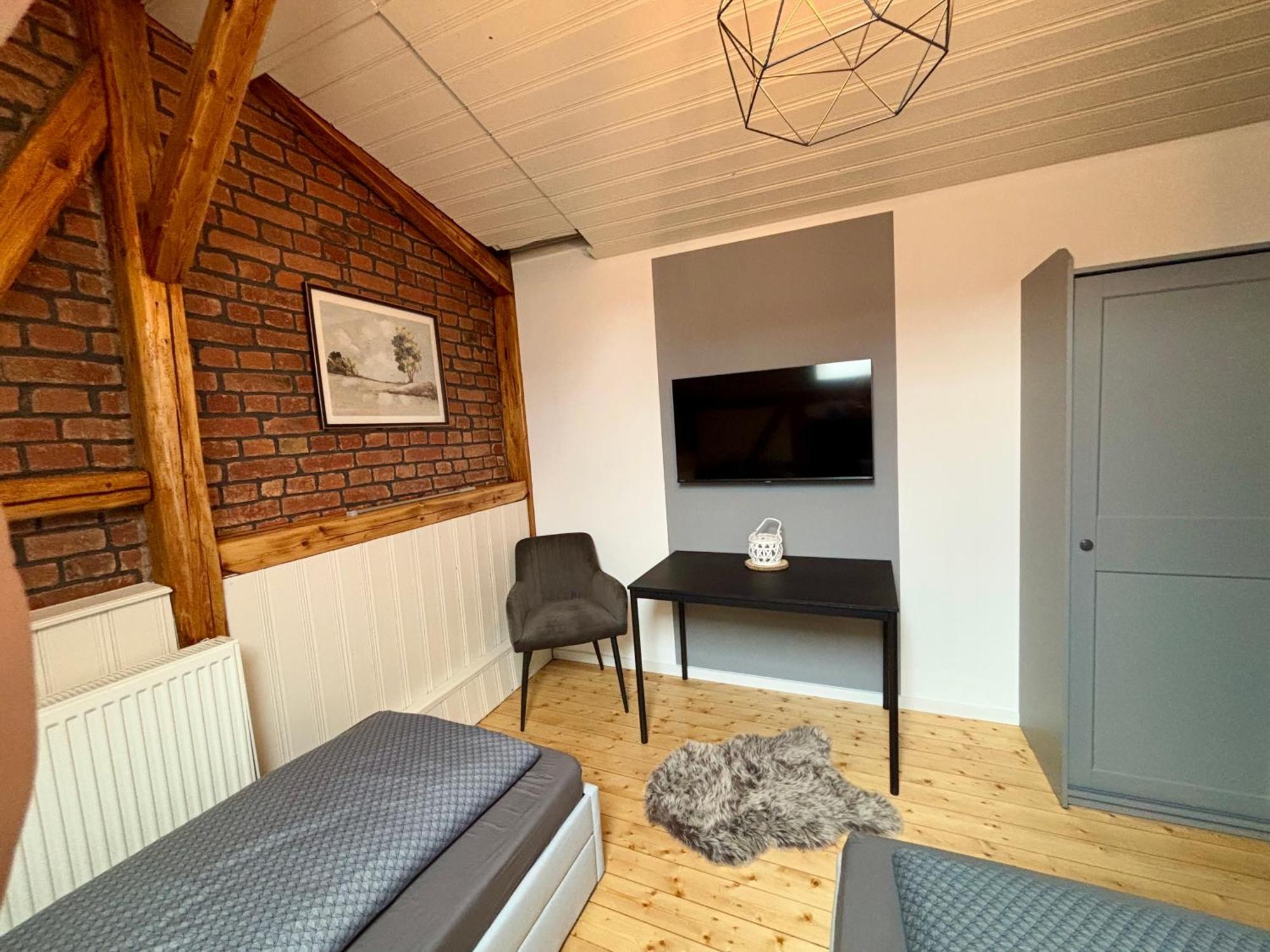 Ferienwohnungen Brenner Einchecken Und Wohlfuehlen Langenbernsdorf Exterior photo